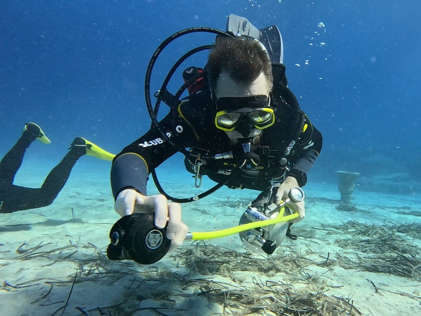 Solo diving